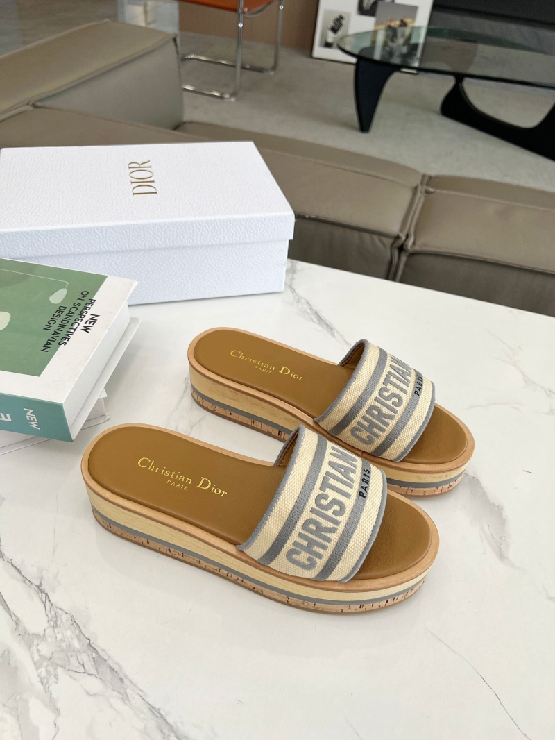 ch**an D*or slippers